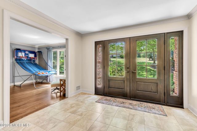 127 Telegraph Hill Road S, Holmdel, NJ 07733