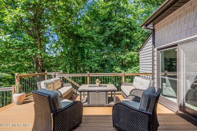 127 Telegraph Hill Road S, Holmdel, NJ 07733