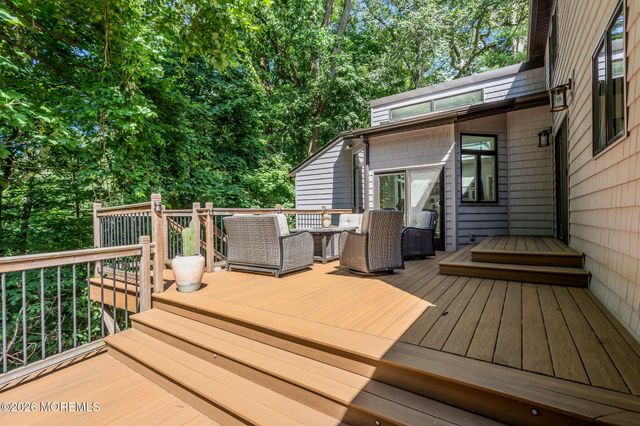 127 Telegraph Hill Road S, Holmdel, NJ 07733