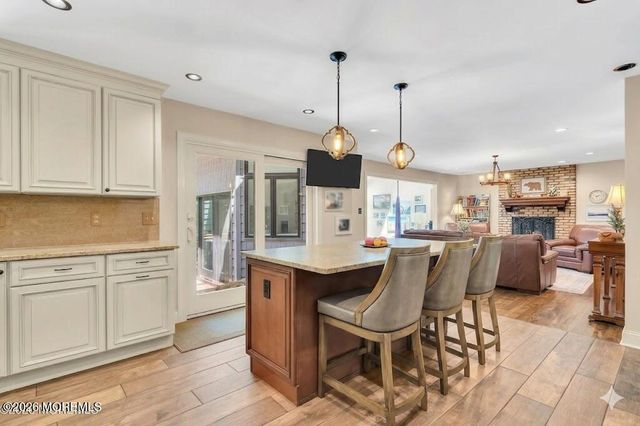 127 Telegraph Hill Road S, Holmdel, NJ 07733