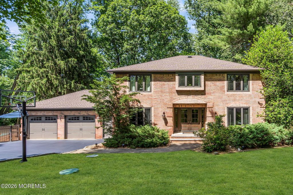 127 Telegraph Hill Road S, Holmdel, NJ 07733