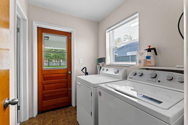 4987 SW 25th Avenue, Dania Beach, FL 33312
