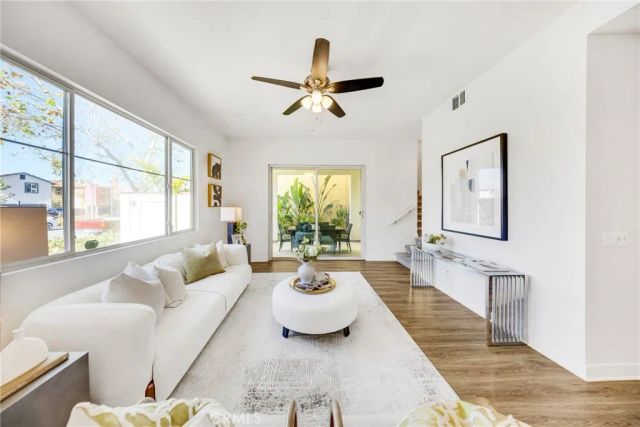 104 Interval, Irvine, CA 92618