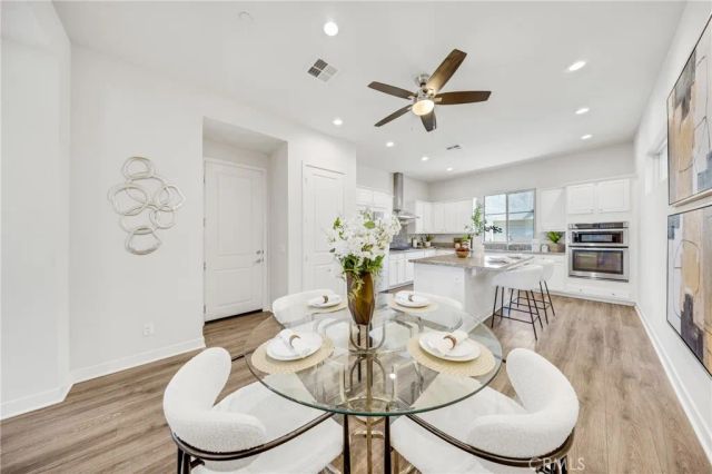 104 Interval, Irvine, CA 92618