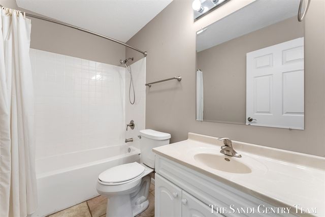 1630 Grevel Court, Muskegon, MI 49444