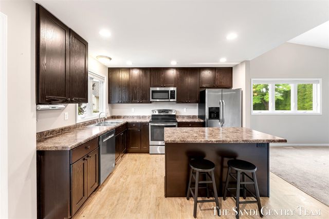 1630 Grevel Court, Muskegon, MI 49444