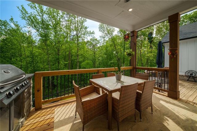 392 London Road, Ball Ground, GA 30107