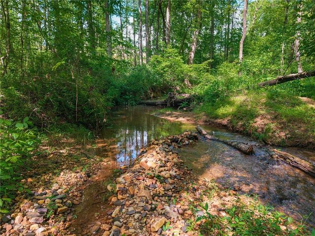 392 London Road, Ball Ground, GA 30107