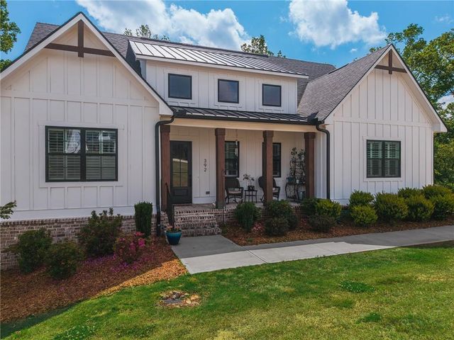 392 London Road, Ball Ground, GA 30107