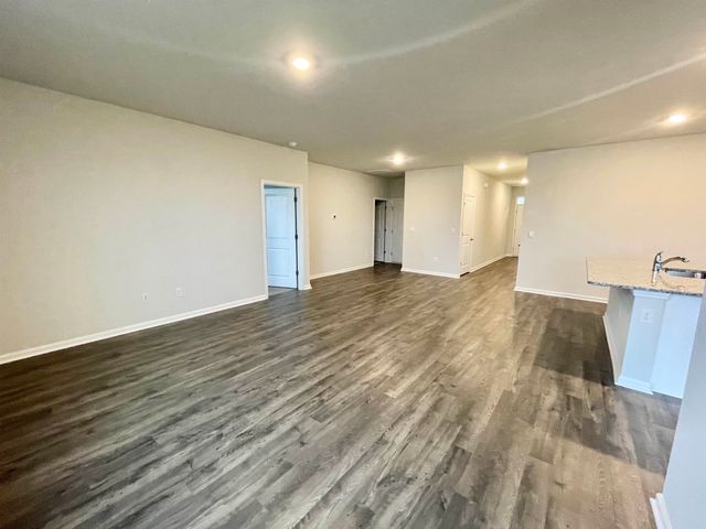 2156 Ainsley Dr., Little River, SC 29566