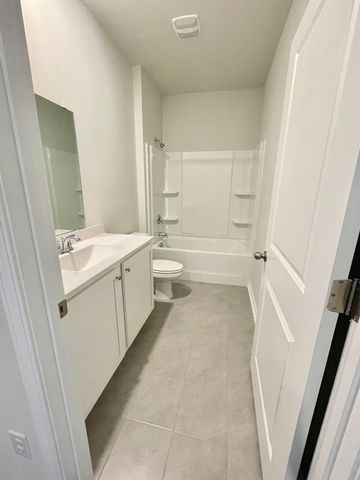 2156 Ainsley Dr., Little River, SC 29566