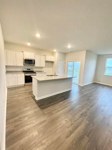 2156 Ainsley Dr., Little River, SC 29566