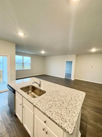 2156 Ainsley Dr., Little River, SC 29566