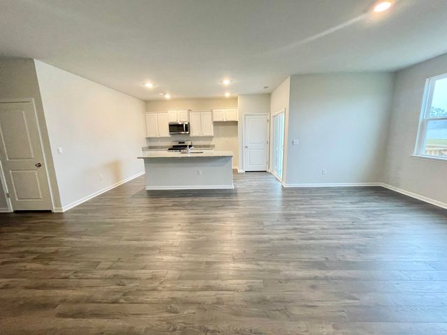 2156 Ainsley Dr., Little River, SC 29566