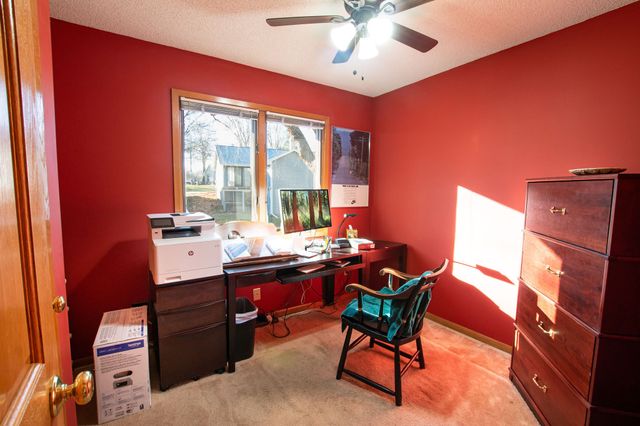 1776 NW 109th Court, Clive, IA 50325