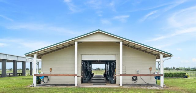 13700 SW Groveside Drive, Stuart, FL 34997