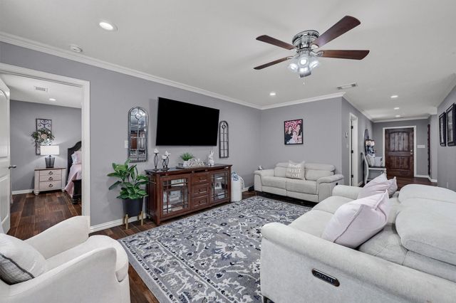 717 S Elm Street, Sherman, TX 75090