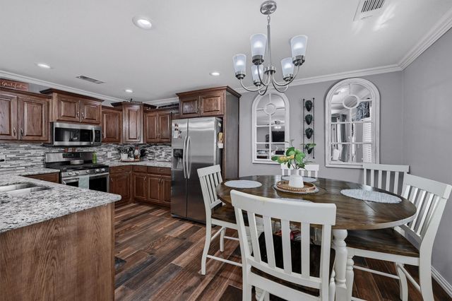 717 S Elm Street, Sherman, TX 75090