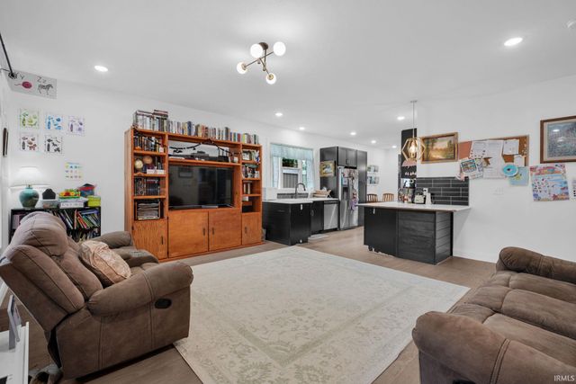 2814 Eastern Avenue, Bedford, IN 47421