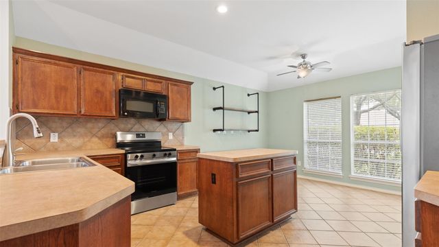 22848 Lantern Hills Drive, Kingwood, TX 77339