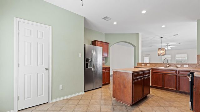 22848 Lantern Hills Drive, Kingwood, TX 77339