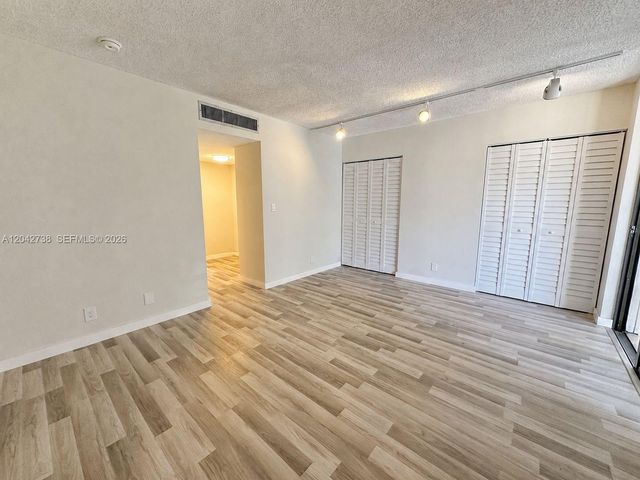 20200 W Country Club Drive PH16, Aventura, FL 33180