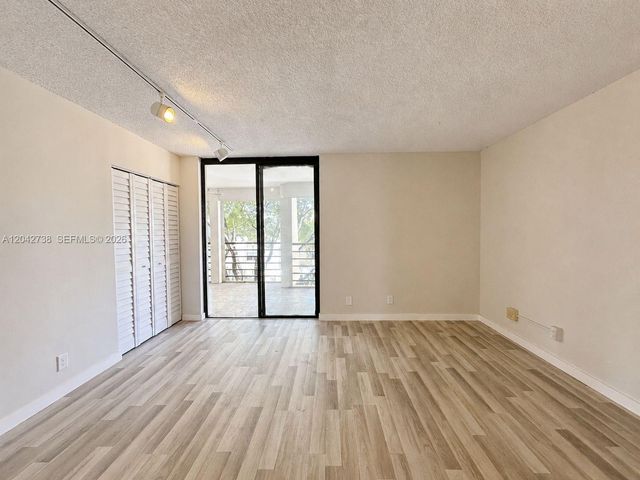 20200 W Country Club Drive PH16, Aventura, FL 33180