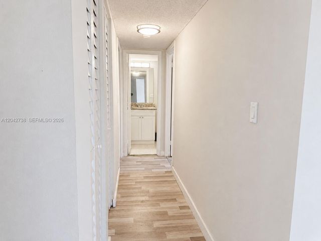 20200 W Country Club Drive PH16, Aventura, FL 33180