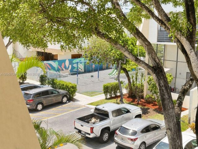 20200 W Country Club Drive PH16, Aventura, FL 33180