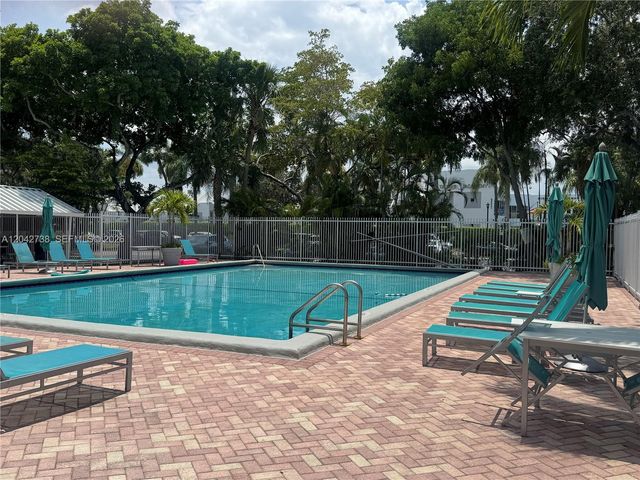 20200 W Country Club Drive PH16, Aventura, FL 33180