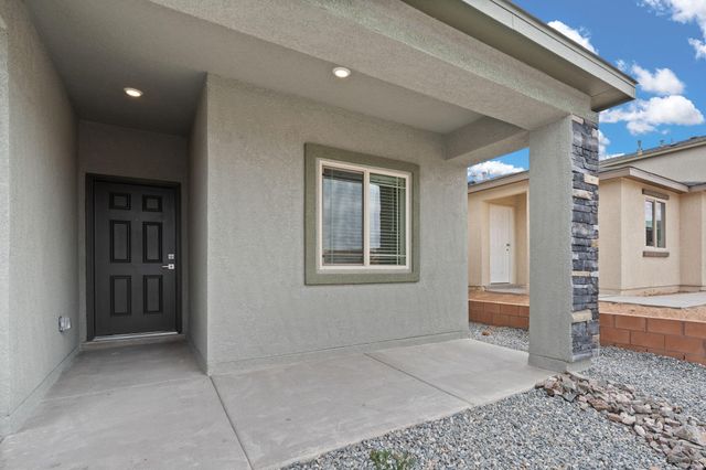 1515 Rawhide Loop NE, Rio Rancho, NM 87144
