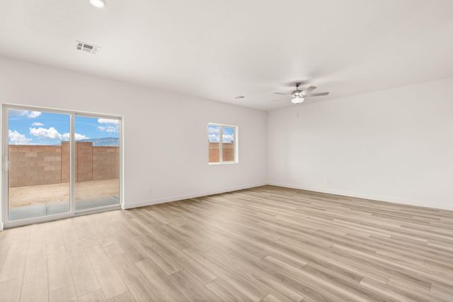 1515 Rawhide Loop NE, Rio Rancho, NM 87144
