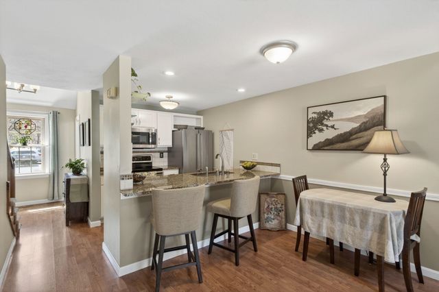 99 Glengarry Drive, Stratham, NH 03885