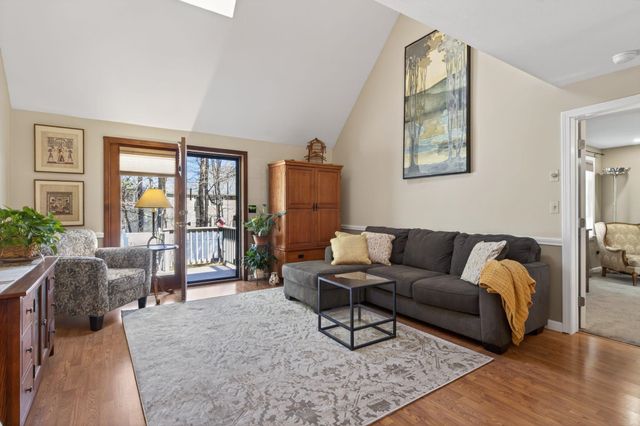 99 Glengarry Drive, Stratham, NH 03885