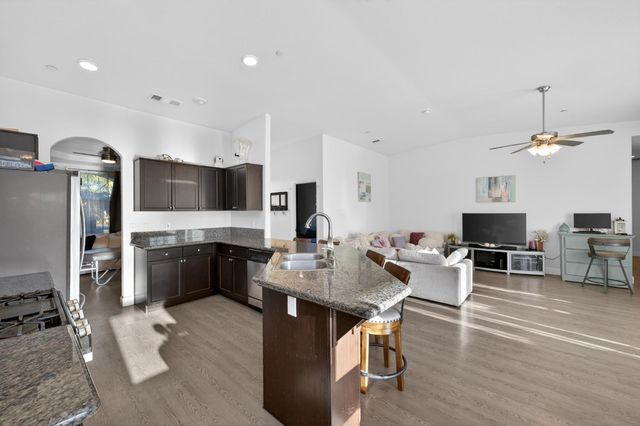 1208 Monterey Avenue, Madera, CA 93637