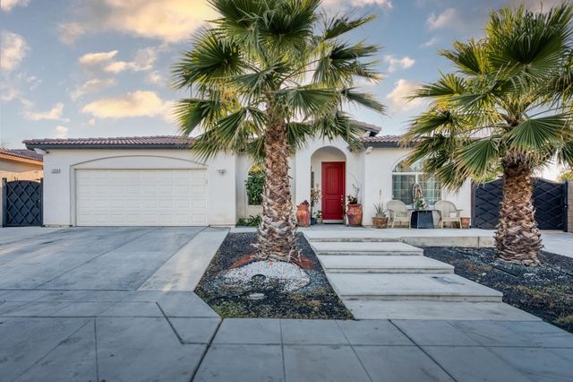 1208 Monterey Avenue, Madera, CA 93637