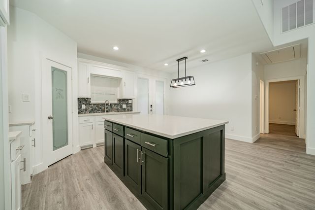 9471 Pinewood Drive, Hawk Cove, TX 75474