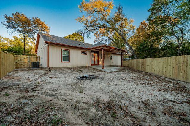 9471 Pinewood Drive, Hawk Cove, TX 75474