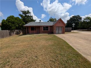 2901 Minnesota Avenue, Bryan, TX 77803