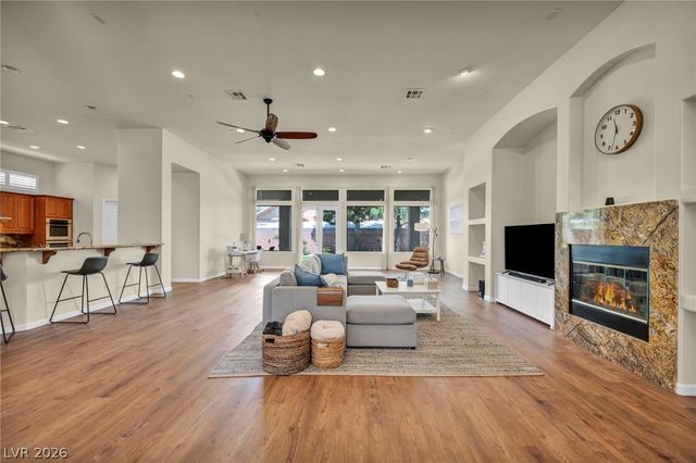 4528 Velvet Crest Lane, Las Vegas, NV 89139