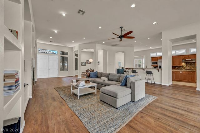 4528 Velvet Crest Lane, Las Vegas, NV 89139