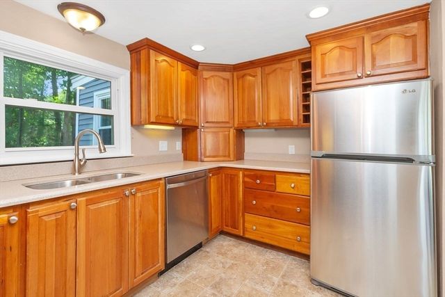 20 Reardon Road, Billerica, MA 01821