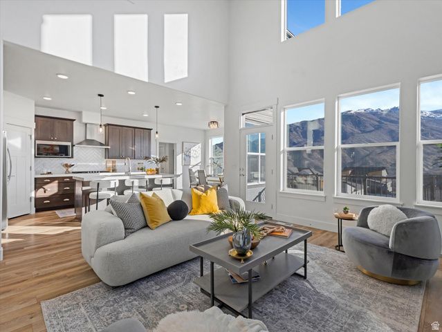 14679 S GLACIAL PEAK DR, Draper, UT 84020