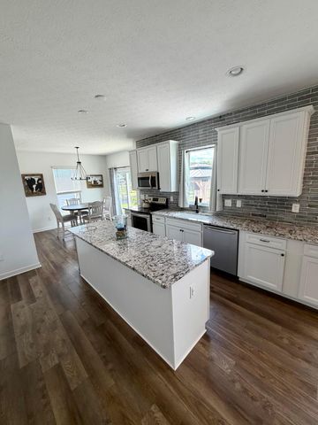2761 Newbern Drive E, Blacklick, OH 43004