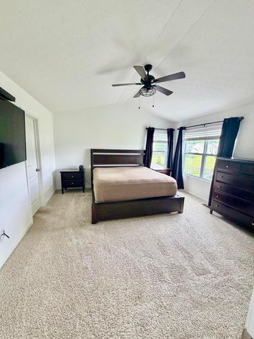 2761 Newbern Drive E, Blacklick, OH 43004