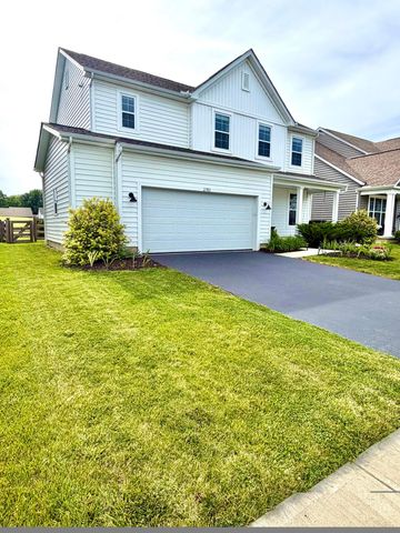2761 Newbern Drive E, Blacklick, OH 43004