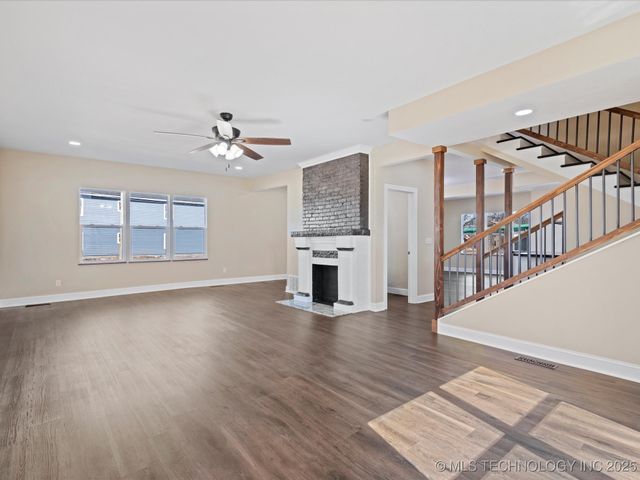 400 S Chickasaw Avenue, Bartlesville, OK 74003