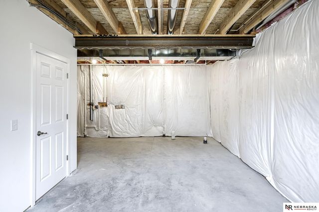 3806 Miami Street, Omaha, NE 68111