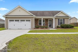 212 Riverstone Court, Jacksonville, NC 28546