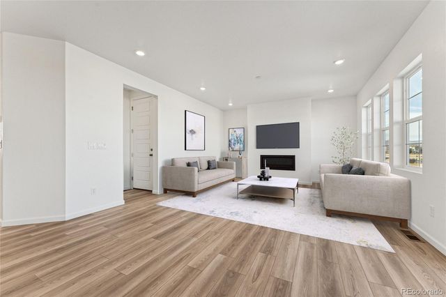 8784 Whiteclover Street, Littleton, CO 80125